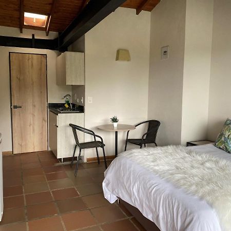 Ecolodge Bahia Del Penon Guatape Bagian luar foto