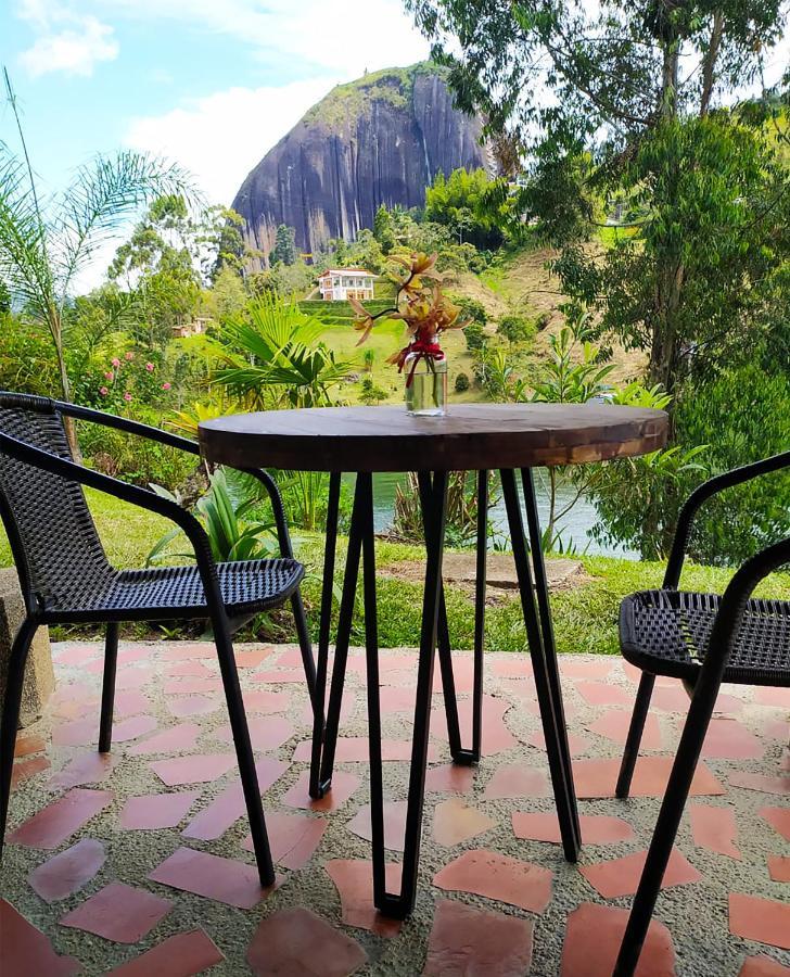 Ecolodge Bahia Del Penon Guatape Bagian luar foto