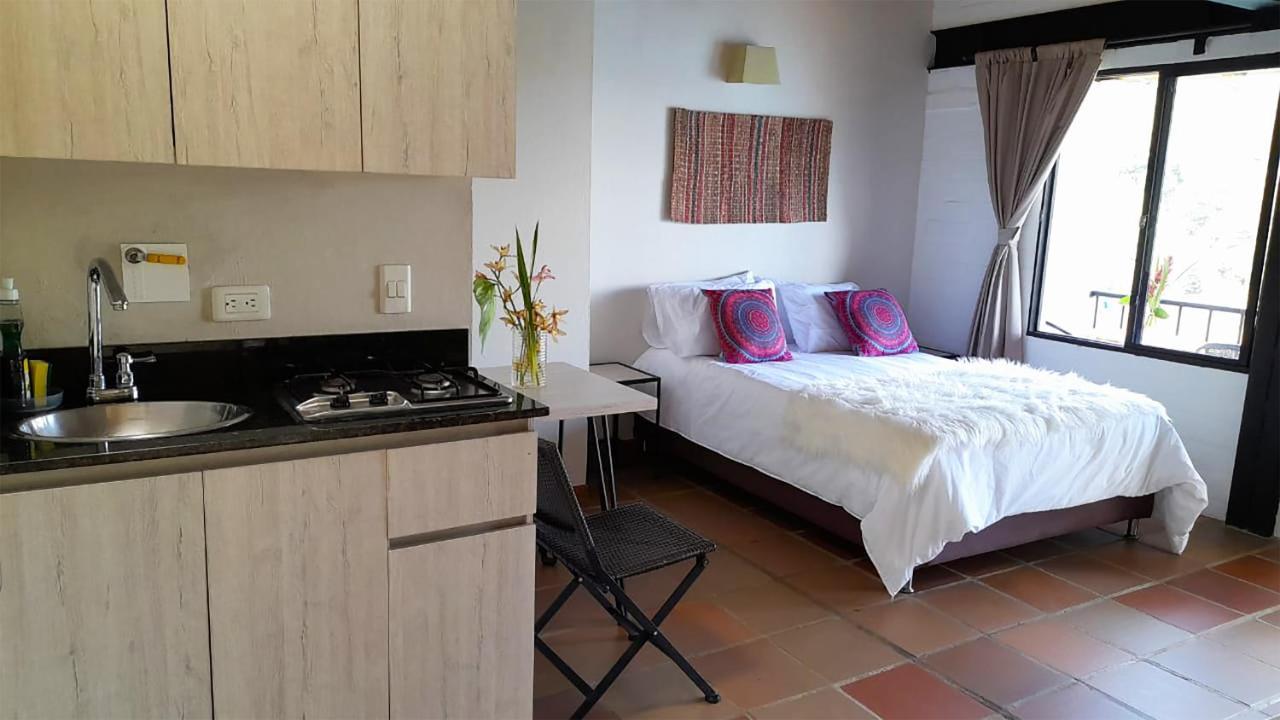 Ecolodge Bahia Del Penon Guatape Bagian luar foto