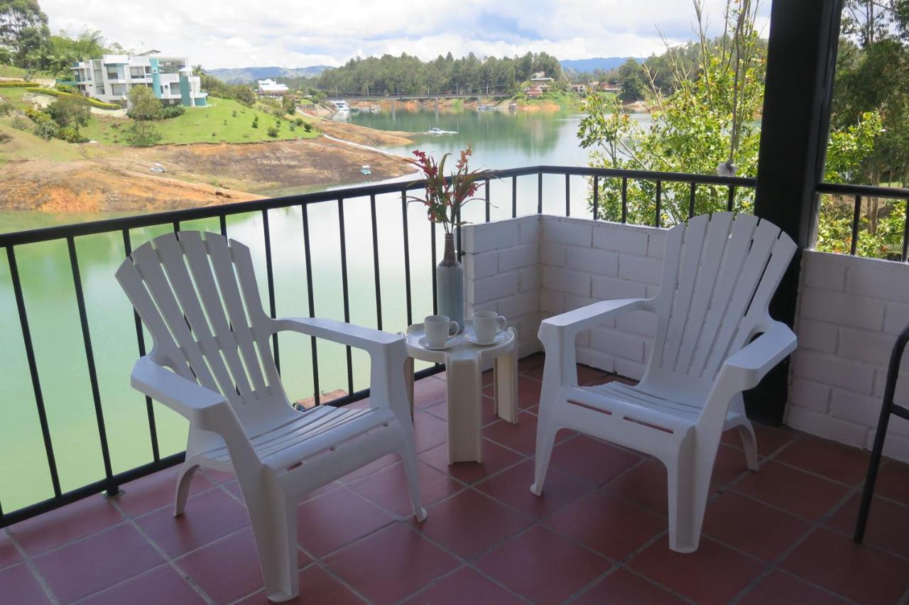 Ecolodge Bahia Del Penon Guatape Bagian luar foto