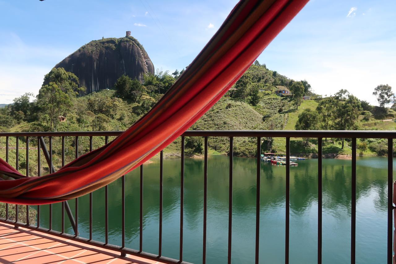 Ecolodge Bahia Del Penon Guatape Bagian luar foto